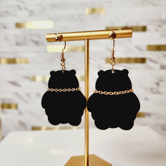 Cute Panda Bear Earrings with Panda Purses Black and White Acrylic Jewelry - Picture 3 of 4